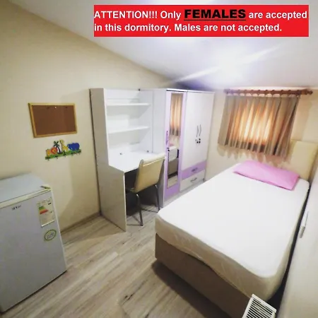 !only Females! Bakirkoy Ladies Отель