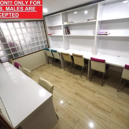 Szálloda !only Females! Bakirkoy Ladies