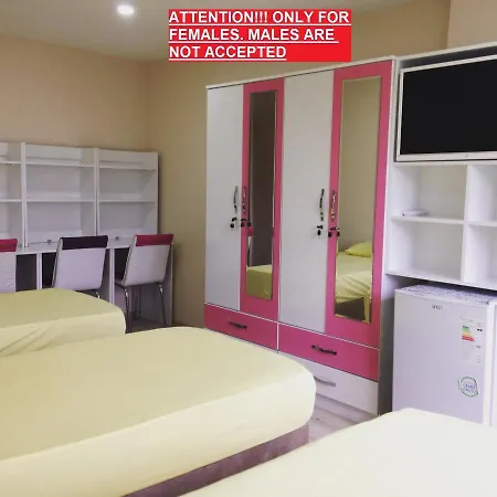 Hotel !only Females! Bakirkoy Ladies Stambuł