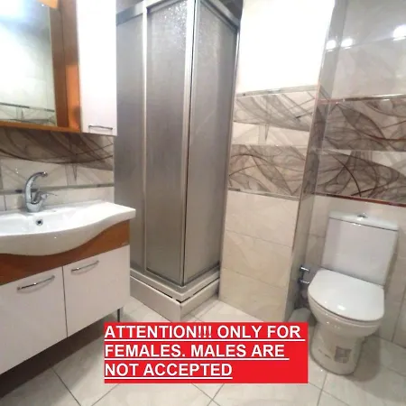 Otel !only Females! Bakirkoy Ladies